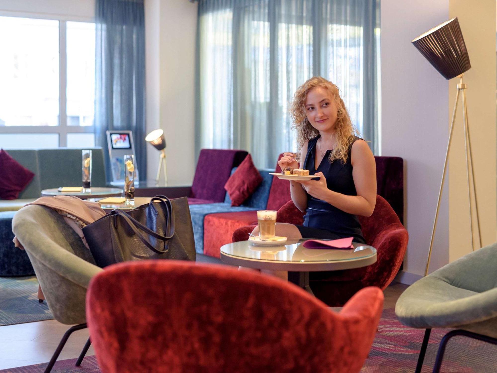 Mercure Hotel Dortmund Centrum Exteriör bild
