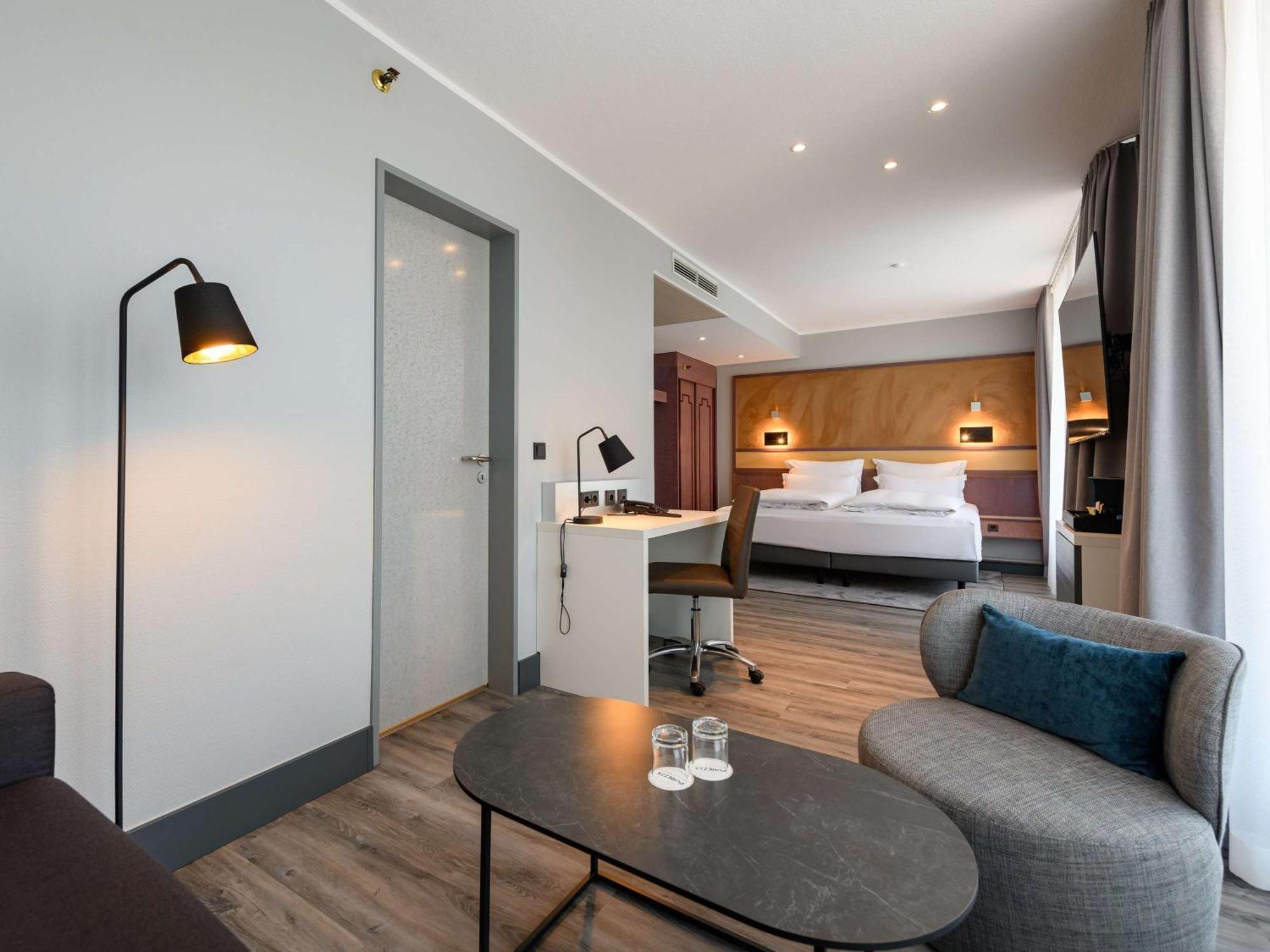Mercure Hotel Dortmund Centrum Exteriör bild